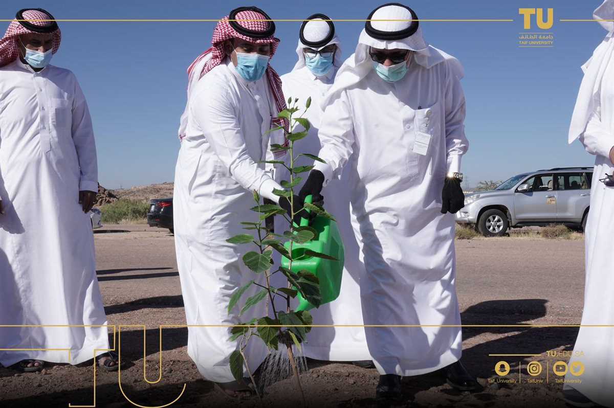 Prof. Yousef Asiri launches a campaign "Let's Make It Green"