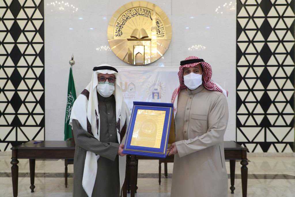 A delegation from Taif University visits Taibah University in Madinah