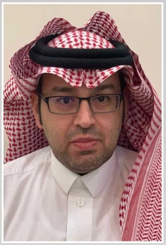  تجديد تعيين الدكتور عادل الظهراني عميدا للكلية الجامعية بتربة
