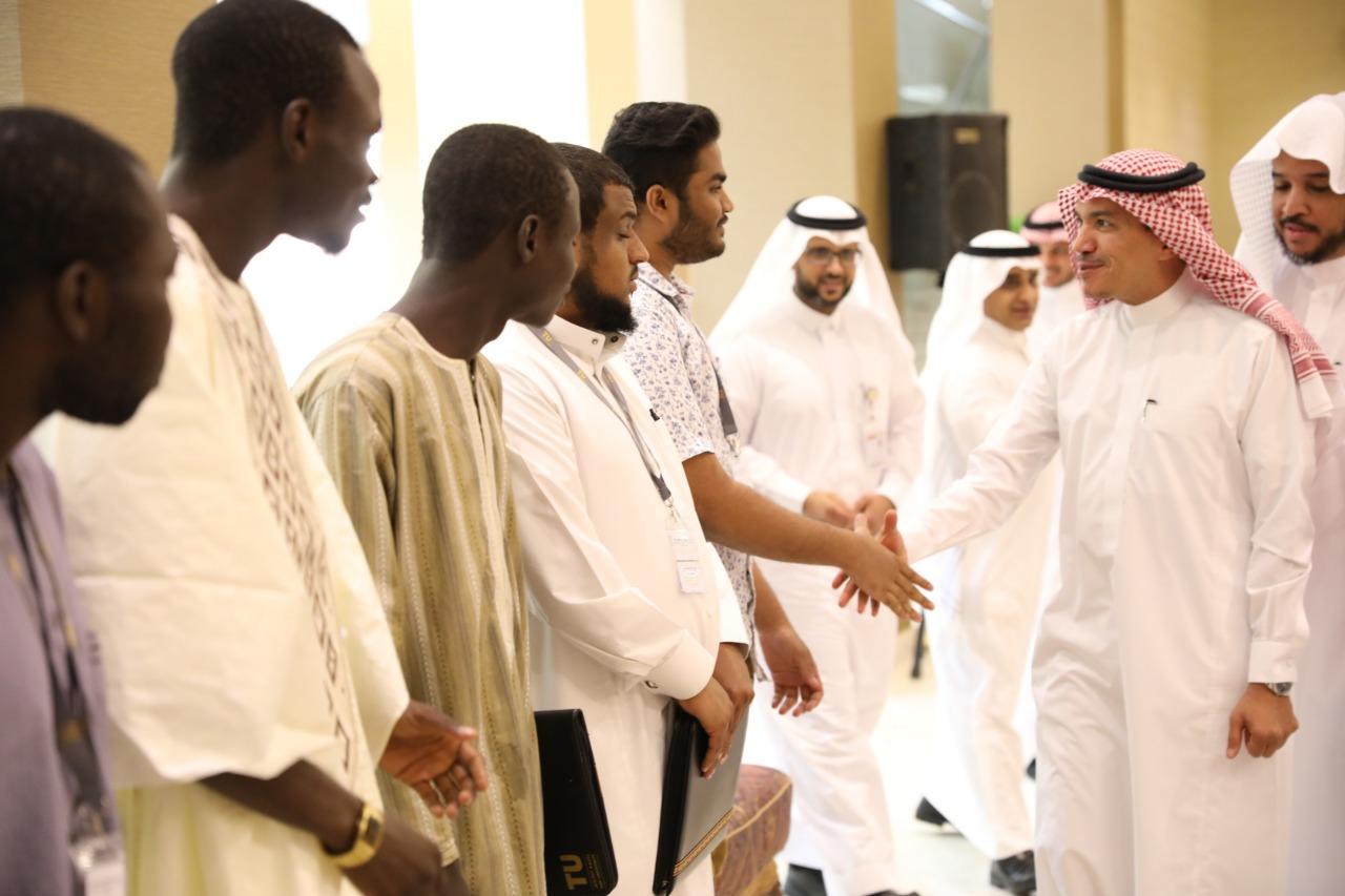 Taif University welcomes new students from foreign scholarship students