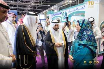 Oman Minister of Higher Education visits the pavilion of TU at JEDEX
