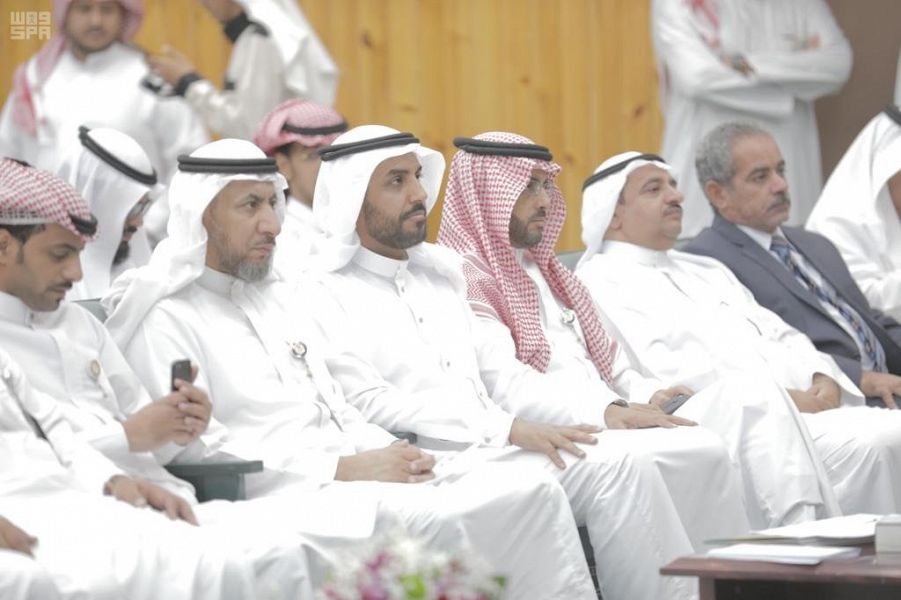 Programs and courses to develop the abilities of teachers in the University of Taif