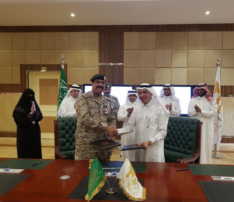 إتفاقية شراكة بين جامعة الطائف والمستشفيات العسكرية بالطائف
